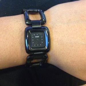 Nixon Sisi SS watch