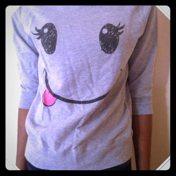 Cute grey sweater SOLD!!!!!