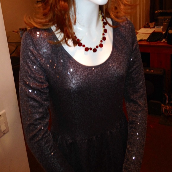 SPARKLY GREY MINI DRESS - Picture 3 of 4
