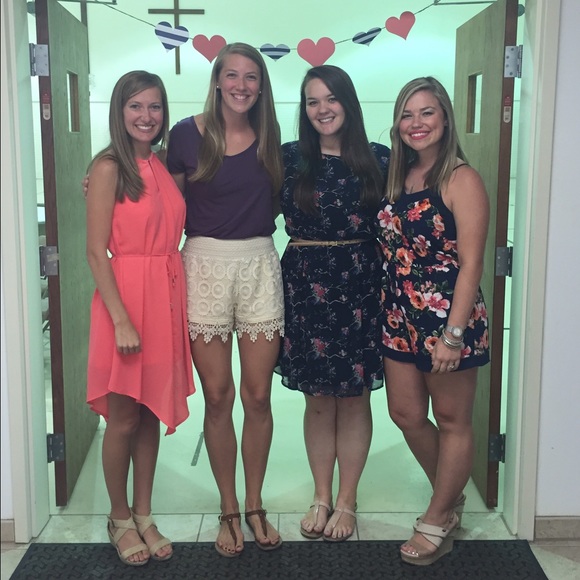 Meet your seller! 💜💜 - Picture 4 of 4