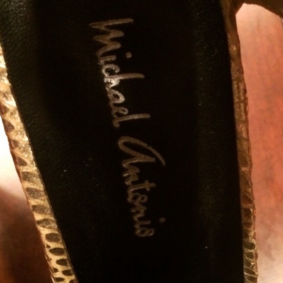 HOT Michael Antonio gorgeous super sexy gold heels - Picture 4 of 4