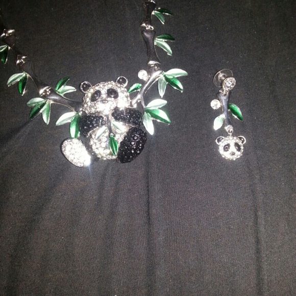 Silver panda bear necklace - Picture 1 of 1