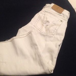 White hollister capris