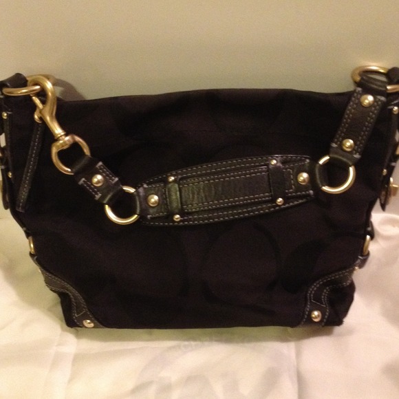 Coach Handbags - Coach shoulder bag