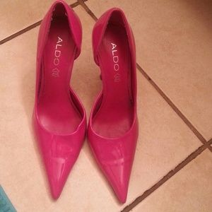 Hot pink pointy Aldo pumps