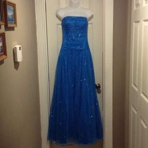 Prom ball gown