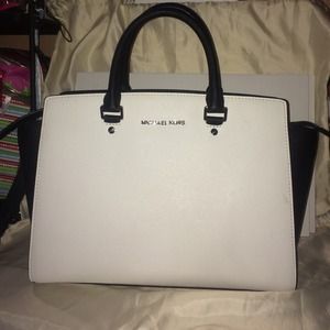 Michael Kors Selma