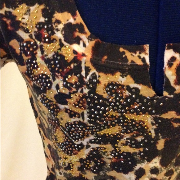 ❌SOLD IN BUNDLE❌Daytrip Top - Picture 3 of 3