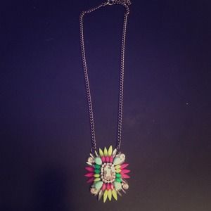 Statement necklace