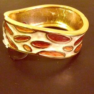 Exotic Style Bangle