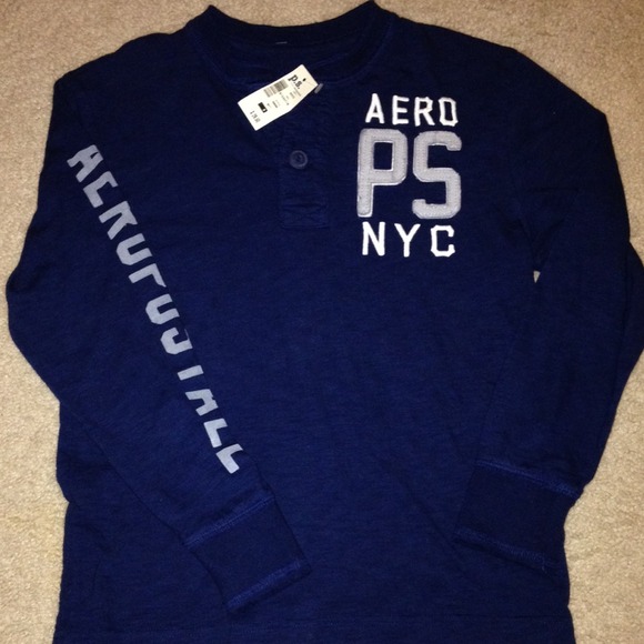 Boys long sleeve shirt💰💰SOLD💰💰
