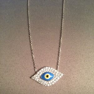Hamsa necklace eye