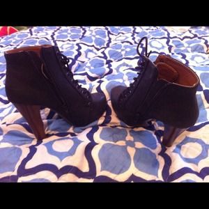 Black bootie with wooden heel