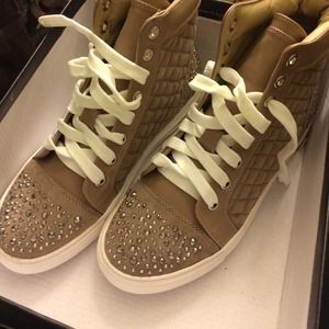 Stud high top shoe