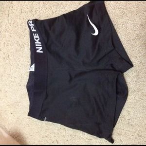 Nike pro spandex in size small