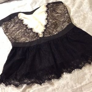 ✨Lace Peplum Tube Top