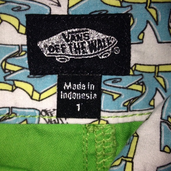 Vans shorts - Picture 2 of 4
