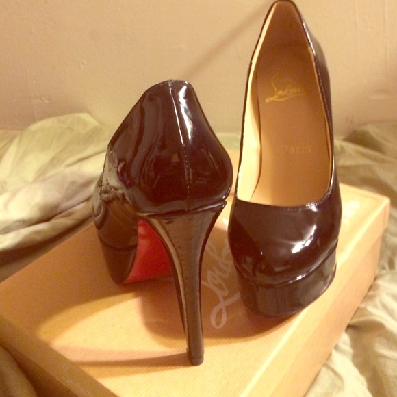 Christian Louboutin blk patent leather 5" platform