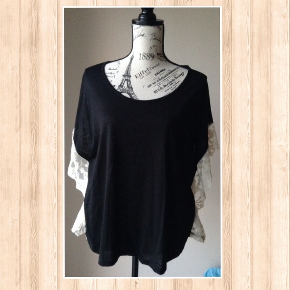 Tops - NWOT Top from Bohme Boutique