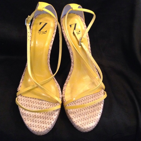 Sergio Zelcer sexy summery platforms. - Picture 2 of 3