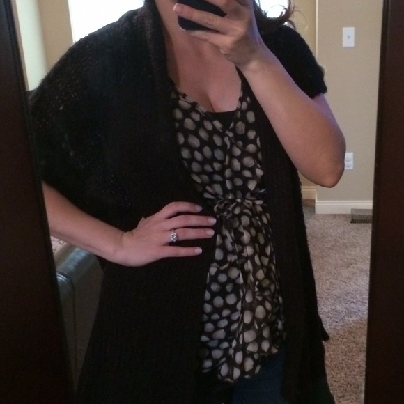 ❎Sold in bundle❎Polka dot MATERNITY tank - Picture 2 of 3