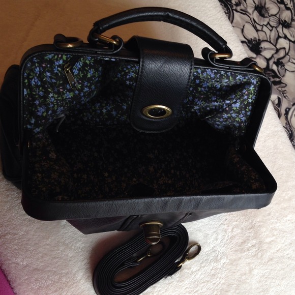 Doctor style Xhilaration bag - Picture 3 of 3