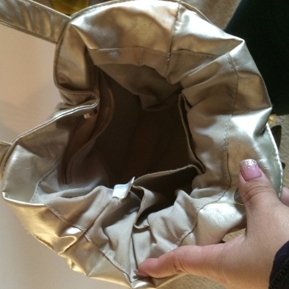 Handbag - Picture 2 of 2