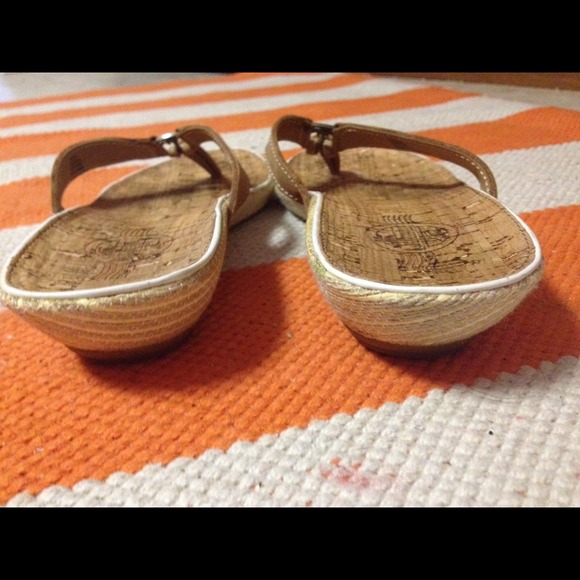 Margaritaville flip-flops - Picture 2 of 3