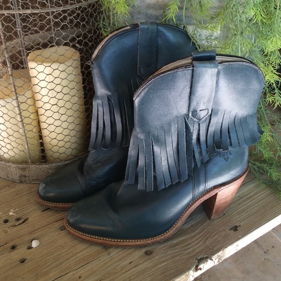 REDUCED🎉🎉🎉Frye Ankle Boots