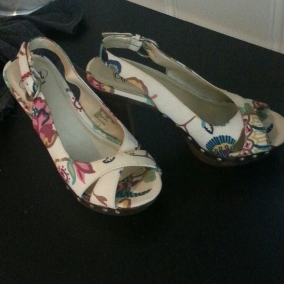 Flower print canvas Shoes - Picture 1 of 2