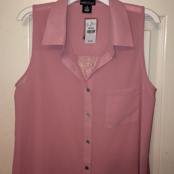 NWT Wet Seal Tank Top