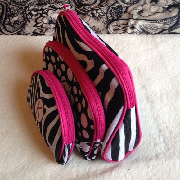 Set of three monogram makeup bags - Picture 2 of 2