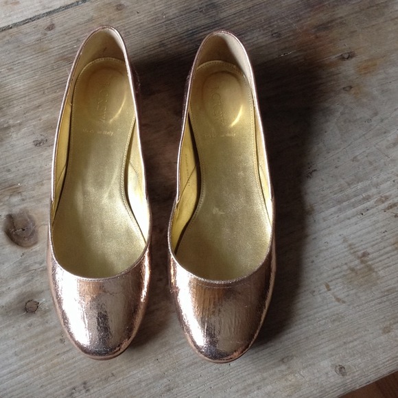 โSOLDโ๐HP 5.6๐Crackle Metallic Leather Flats - Picture 3 of 4