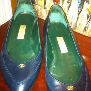 Vintage Gucci flats