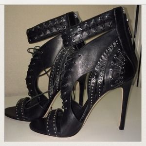 Bundle B-Atwood shoes BUNDLE!