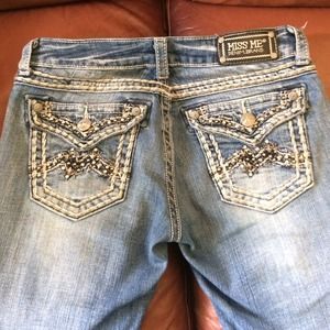 Miss me jeans and hollister shirt bundle