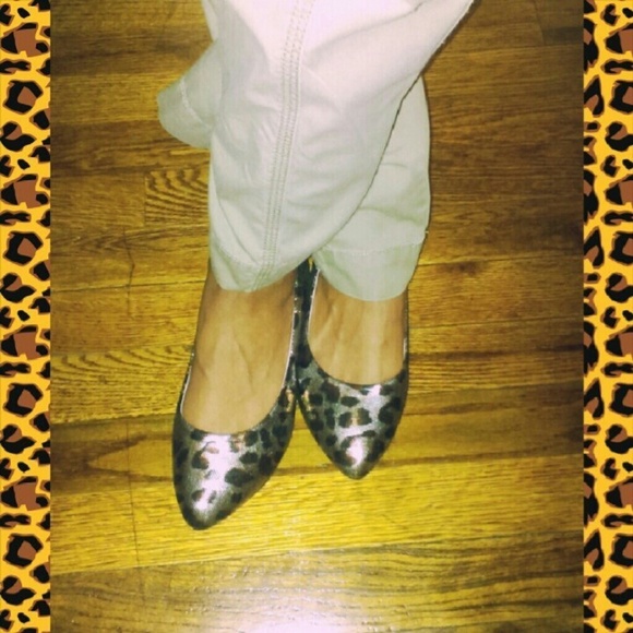 $5.00 w/PAYPAL Leopard Flats