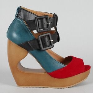 🎉SALE! QUPID Colorblock Wedge Sandals