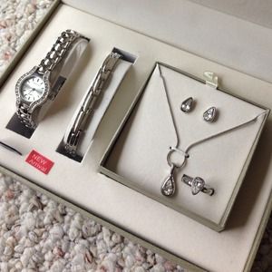 Jewelry and Watch Gift Set