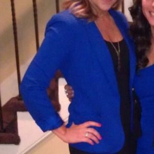 €€~£~€|€holding