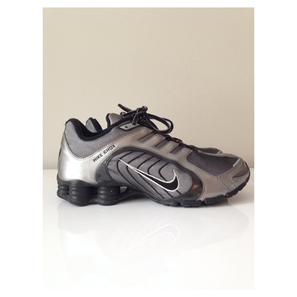 New Nike Shocks 10women