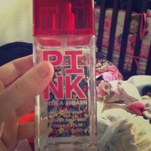 Pink fresh & fierce body mist