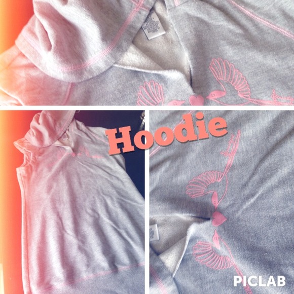 Sleeveless Hoodie - Picture 1 of 4