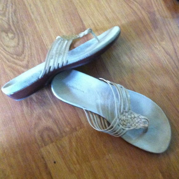 Sandals - Picture 3 of 3