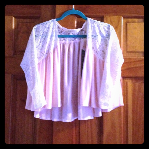 LF Little pink middie shrug