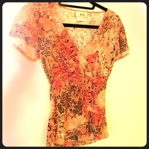 Flutter sleeved shirt