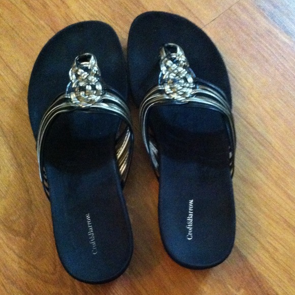 Sandals - Picture 4 of 4