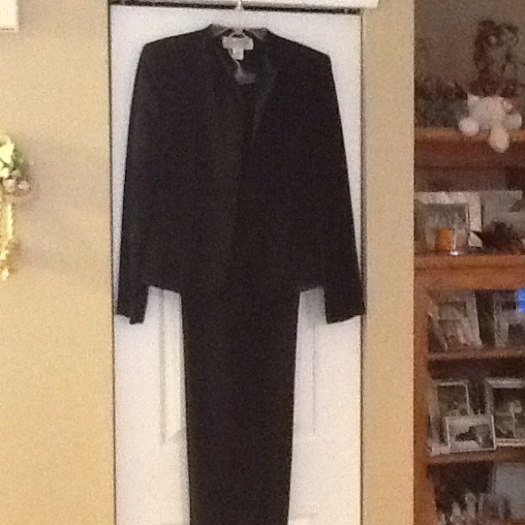 Black crepe suited pant