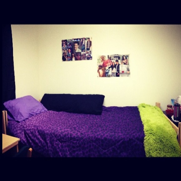 ❌SOLD❌ Purple cheetah comforter