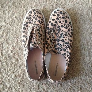 💲sale 💲Leopard print sneakers